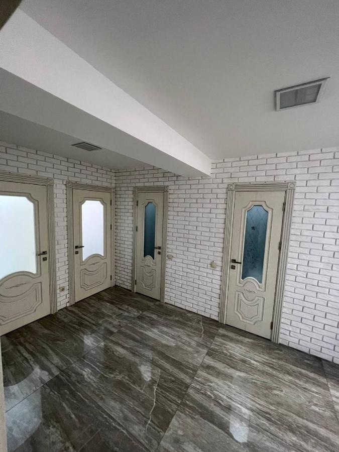 キシナウLuxrentアパートメント エクステリア 写真